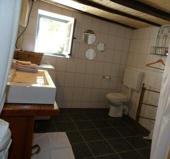 Le G�te De La Colline