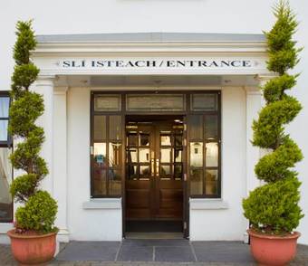 An Ch�irt, Gweedore Court Hotel