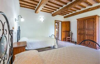 Awesome Apartment In Radicondoli Belforte 53030 With Outdoor Swimming Pool, Wifi And 2 Bedrooms