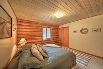 Riverfront Troy Cabin Ready With Bikes And Rafts!