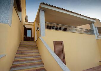 Sa Domo E S'istiu - Villetta Con Piscina - Budoni