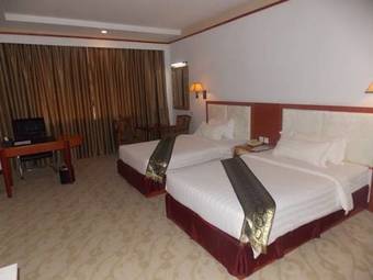 Hotel Dansavanh Namngum Resort