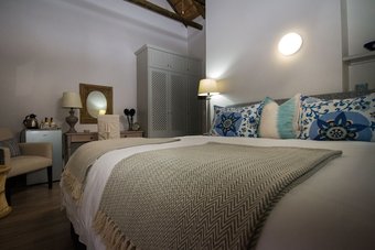 Hostal Little Rock Guesthouse