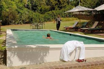 Pontac Manor Hotel & Restaurant