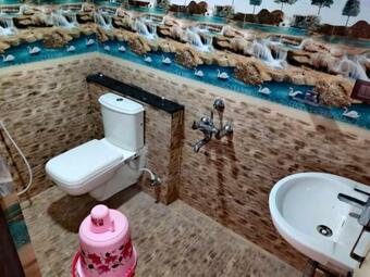 Hotel Temple Stay - Uma Residency And Guest House