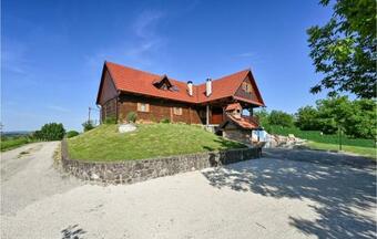 Awesome Home In Bedenica With Outdoor Swimming Pool, Wifi And 3 Bedrooms