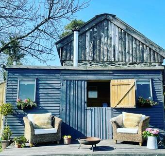 Rosie & Albert?s Snug