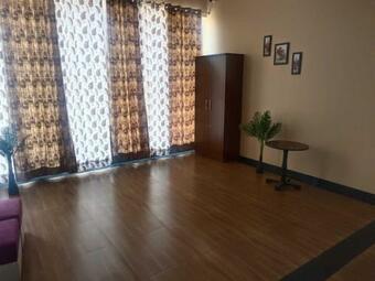 Hotel Oyo 90808 Nehra Tower