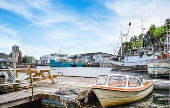 Nice Home In Brandasund With Wifi And 5 Bedrooms