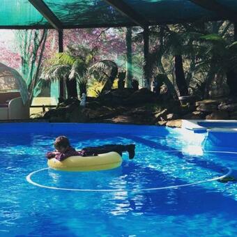 Verwood Estates: Heated Pool, Spa, Sauna, Tennis, Billiards, Fireplace, Cellar Door