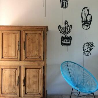 Hostal L?ostal - Maison Boh�me En Pic St Loup