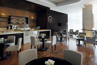 Hotel Movenpick Jumeirah Lakes Towers
