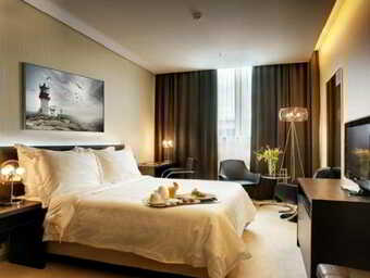 Hotel NH Bratislava Gate One