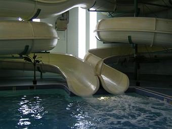 Tropical Inn Hotel & Conference Centre