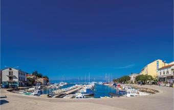 Holiday Home Pionirska I