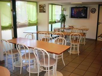 Fasthotel Roissy - Saint-witz