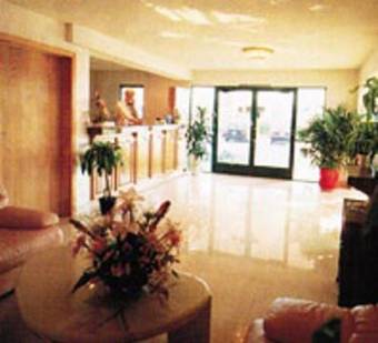 Hotel Downey Inn Luxury Suites