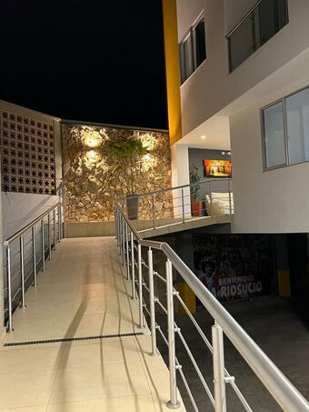 Bis�u Hotel