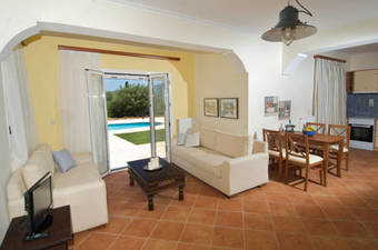 Iliachtides Villas