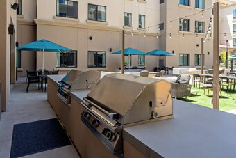 Hotel Springhill Suites By Marriott Valencia