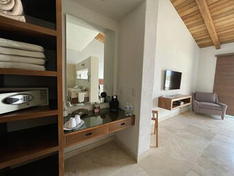 Hotel La Reserva Chapala Resort