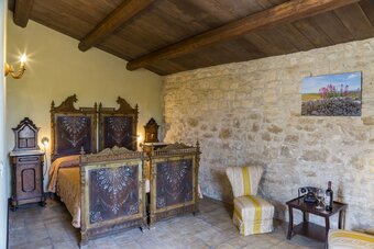 Agroturismo Masseria Fortificata Lo Zafferaneto