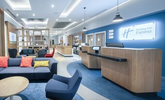 Hotel Holiday Inn Express Fleet By Ihg