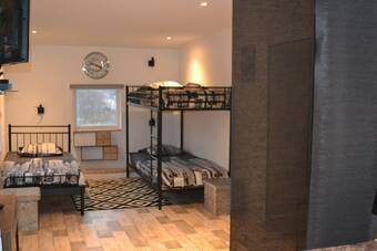 A La Fontaine Fleurie