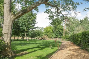 City To Country Retreat Luxury Lodge With Hot Tub