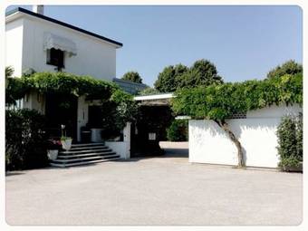 Motel Hotel Moderno