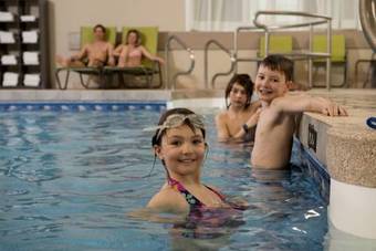 Hotel H�tel Quality Suites Drummondville
