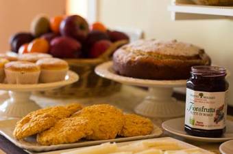 Bed & Breakfast Happy Days