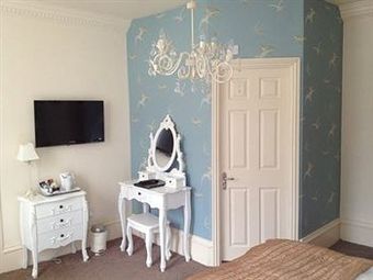 Hostal Sir William Fox Hotel