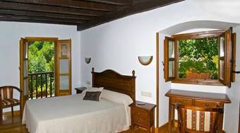 Agroturismo Casa Rural La Torre De Perrozo