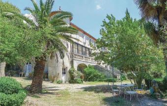 Apartment St. Jean-du-pin St-1301