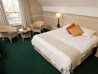 Hotel Quarry Lake Inn