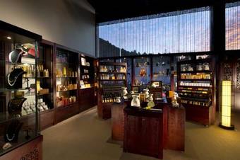 Tengchong Hotel Hotspring Village