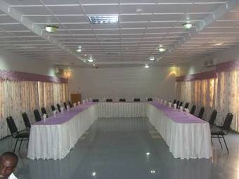 Wadoma Royale Hotel