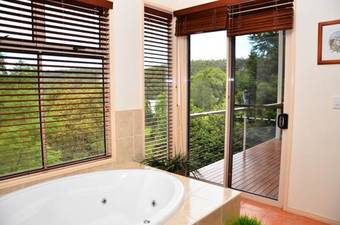 Ravensbourne Escape- Kookaburra Kottage