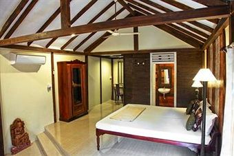 Hotel Leela Cottages