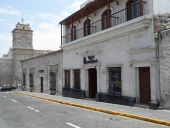 Hotel Ayenda Asturias Gold