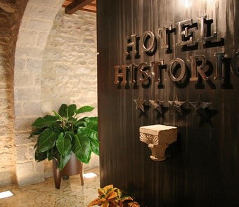 Hotel Historic