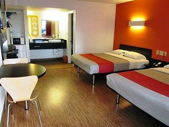 Motel 6 Sulphur Springs