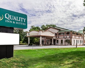 Hotel Quality Inn & Suites