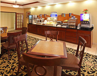 Holiday Inn Express Hotel & Suites Clarksville