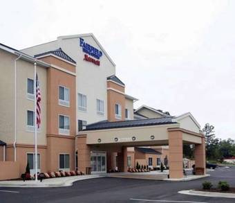 Hotel Fairfield Inn And Suites By Marriott South Boston