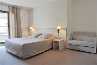 Inter-hotel Rolland