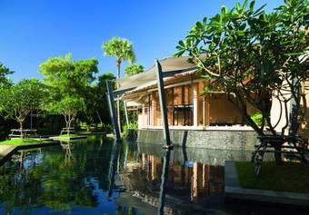 Hotel Wanakarn Beach Resort & Spa