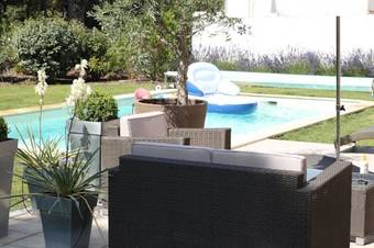 Ma Villa En Provence Villa De Standing Et Piscine Domaine De Pont-royal