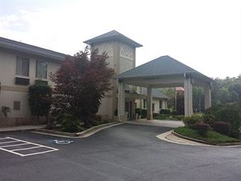 Hotel Gateway Inn & Suites